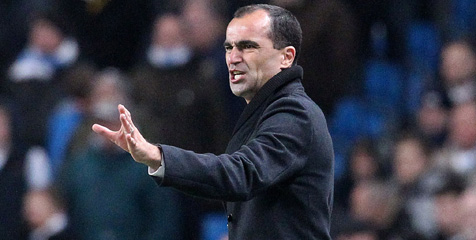 Martinez Minta Everton Beri Kenangan Buruk di Derby Terakhir Gerrard