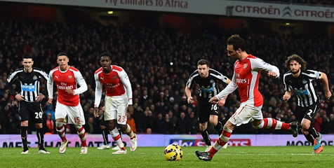 Kontradiksi Penalti Arsenal - Tottenham Kontradiksi Penalti Arsenal - Tottenham