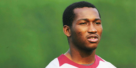 Djemba-Djemba Ditengarai Tengah Cedera Djemba-Djemba Ditengarai Tengah Cedera