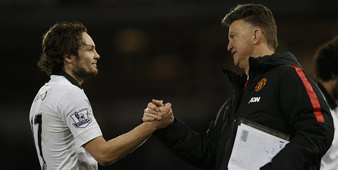 Jones Sebut Van Gaal Senang Dengan Semangat Tim Jones Sebut Van Gaal Senang Dengan Semangat Tim