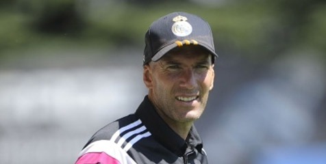 Abidal: Zidane Pelatih yang Pas untuk Madrid Abidal: Zidane Pelatih yang Pas untuk Madrid