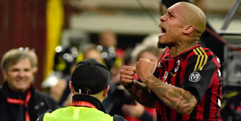 Sinyal Ketertarikan MU Pada De Jong Menguat Sinyal Ketertarikan MU Pada De Jong Menguat