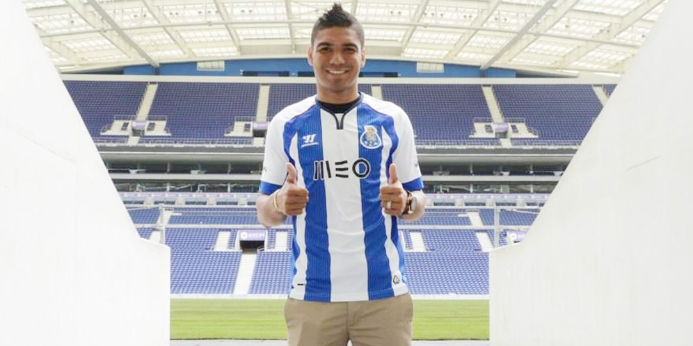Ngebet Danilo, Real Akan Lempar Casemiro Ngebet Danilo, Real Akan Lempar Casemiro