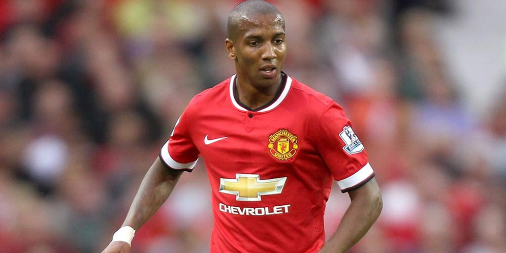 Young: Semangat Juang MU Telah Kembali Young: Semangat Juang MU Telah Kembali
