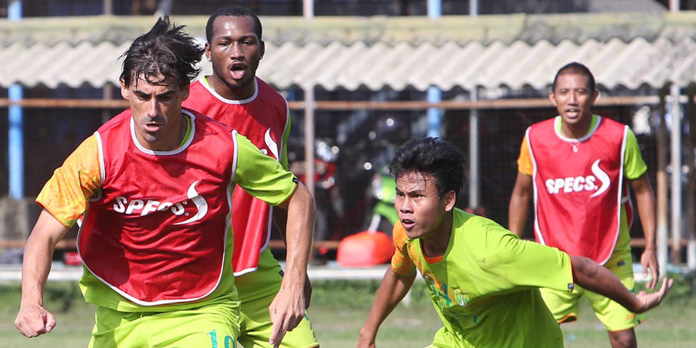 Mbamba Ancam Posisi Djemba-Djemba dan Alviz Mbamba Ancam Posisi Djemba-Djemba dan Alviz