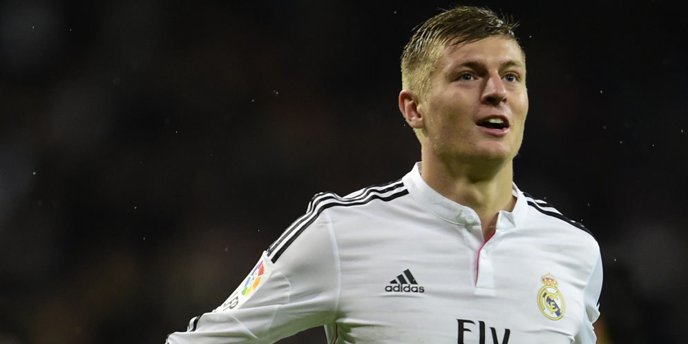 Stielike: Kroos Lebih Ideal Ketimbang Khedira Stielike: Kroos Lebih Ideal Ketimbang Khedira