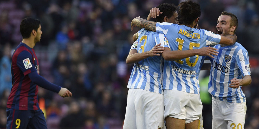 Review: Alves Blunder, Barca Gagal Kudeta Madrid Review: Alves Blunder, Barca Gagal Kudeta Madrid