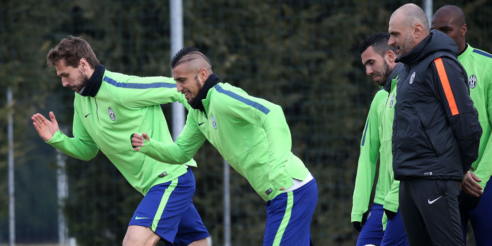 Kembali Berlatih, Juventus Siapkan Vidal Untuk Hadapi Dortmund Kembali Berlatih, Juventus Siapkan Vidal Untuk Hadapi Dortmund