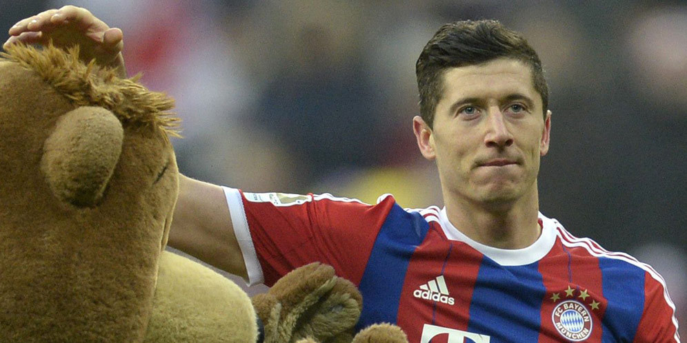 Hamann Kembali Sarankan MU Gaet Lewandowski Hamann Kembali Sarankan MU Gaet Lewandowski