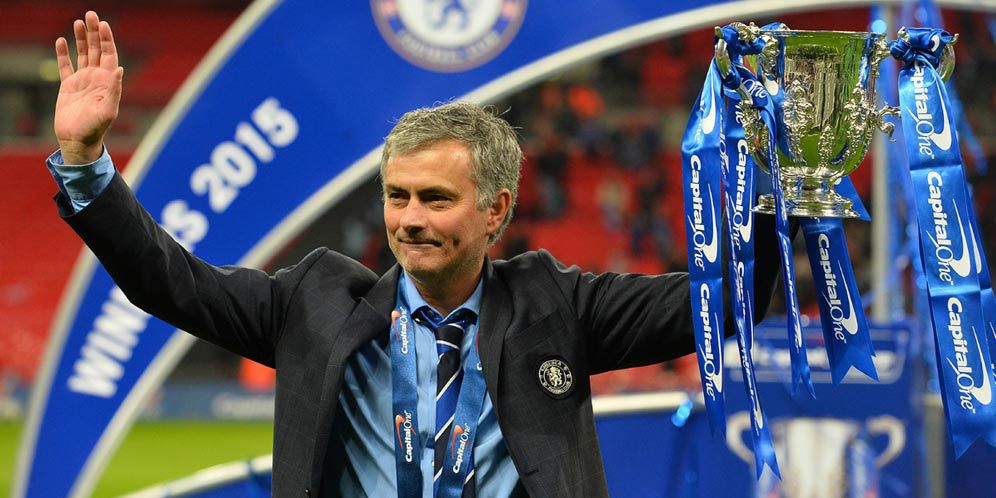 Chelsea Juara COC, Mourinho Minta Youngster Angkat Trofi Pertama Chelsea Juara COC, Mourinho Minta Youngster Angkat Trofi Pertama