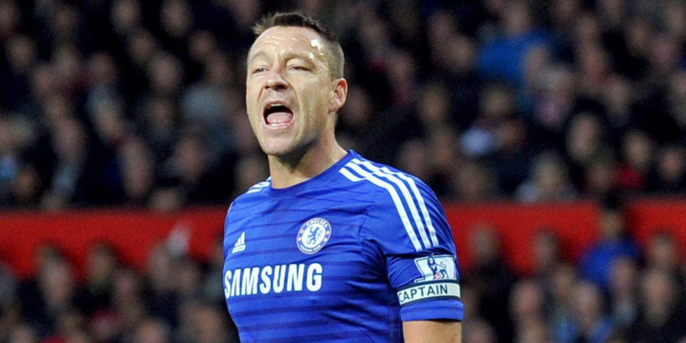 Tak Jabat Tangan Pria Kulit Hitam, Terry Dikecam Rasis Tak Jabat Tangan Pria Kulit Hitam, Terry Dikecam Rasis