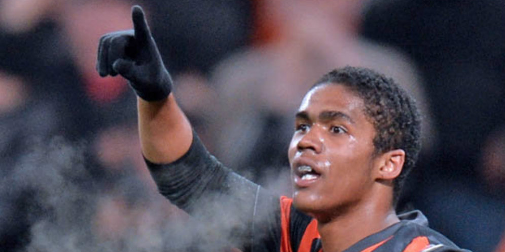 Chelsea Sudah Lepas Penawaran Untuk Douglas Costa