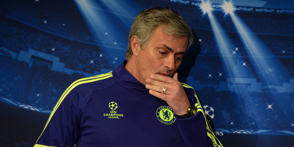 Tersingkir Dari UCL, Mourinho Adakan Rapat Darurat Tersingkir Dari UCL, Mourinho Adakan Rapat Darurat