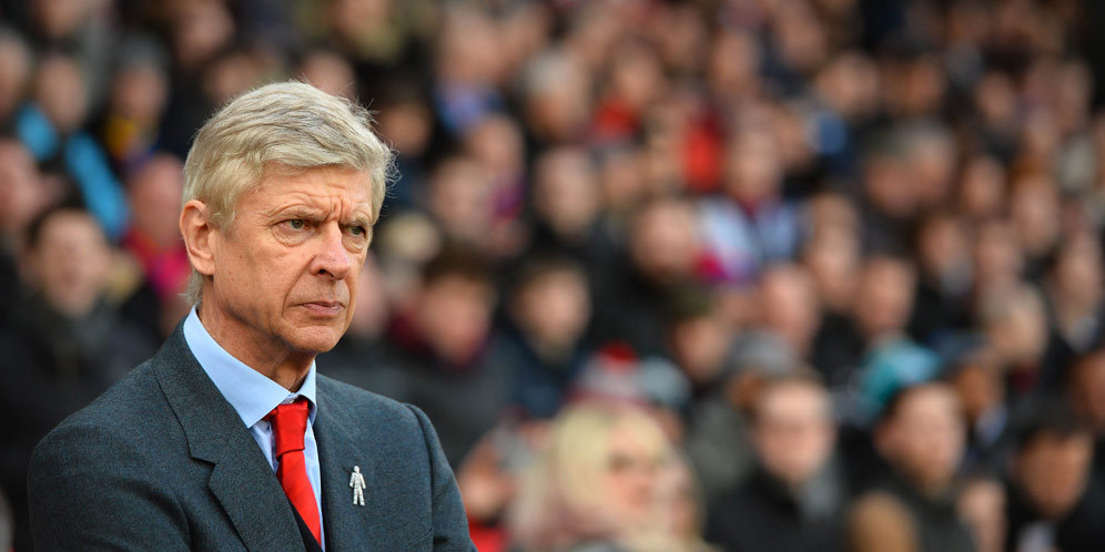 Petit Yakin Wenger Tak Akan Tinggalkan Arsenal Petit Yakin Wenger Tak Akan Tinggalkan Arsenal