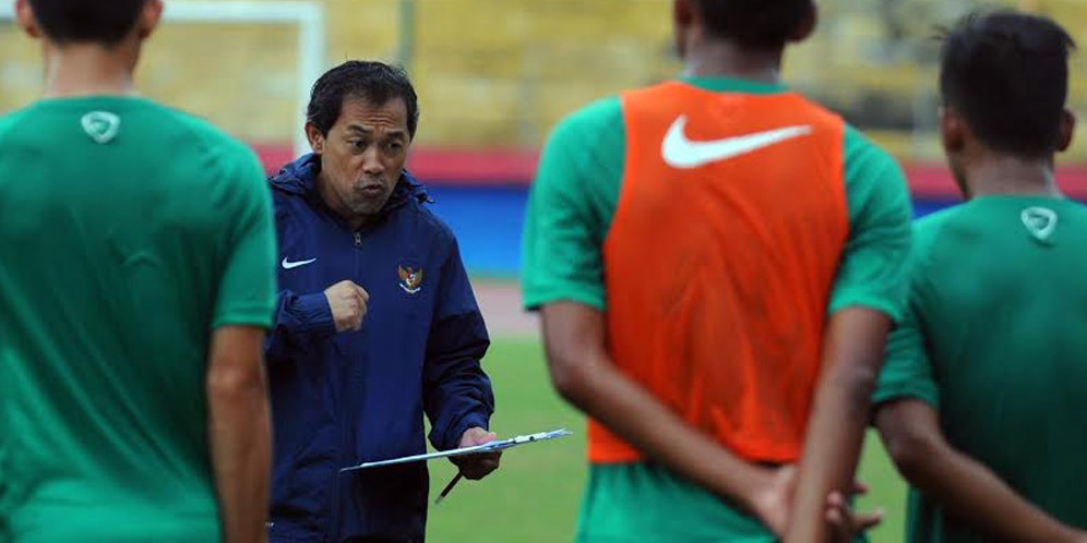 Aji Santoso Tetap Pertahankan 24 Pemain Aji Santoso Tetap Pertahankan 24 Pemain