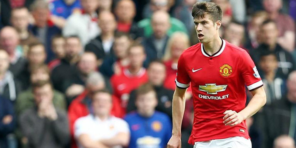 Paddy McNair Tak Percaya Lesatan Cepat Karirnya di MU Paddy McNair Tak Percaya Lesatan Cepat Karirnya di MU