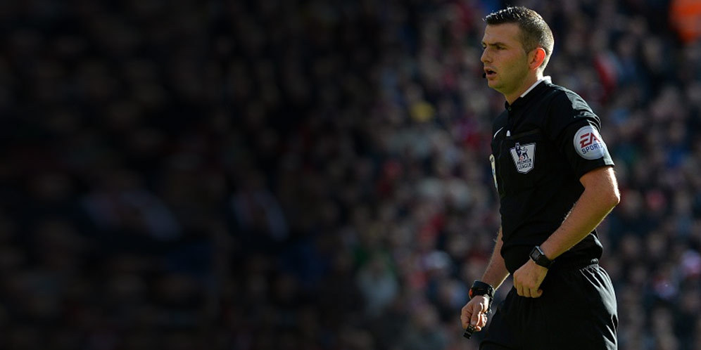 Wasit Ini Dituduh Pro-City dan Anti-MU Wasit Ini Dituduh Pro-City dan Anti-MU