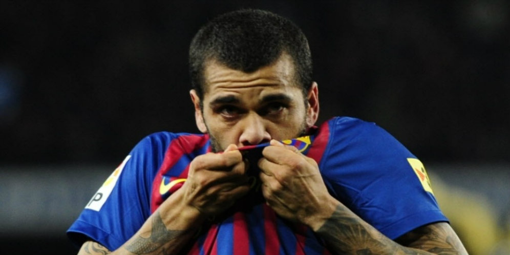 Alves Sebut PSG Alami Kerugian Besar Tanpa Ibrahimovic Alves Sebut PSG Alami Kerugian Besar Tanpa Ibrahimovic