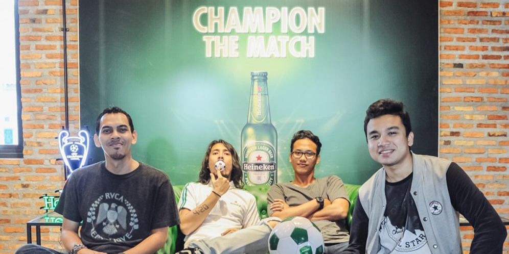 8 Selebriti Ini Punya Cara Nonton Bola Paling Seru, Mau Tahu?