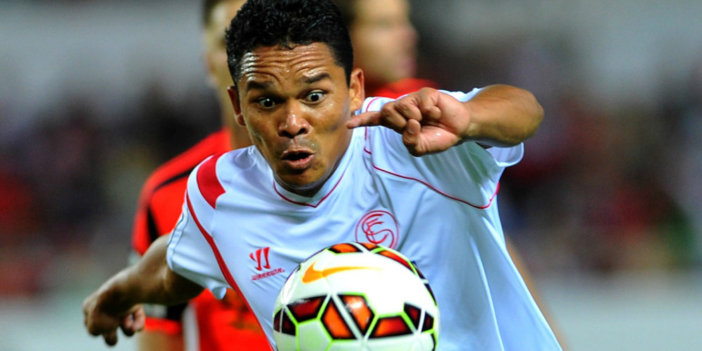 Liverpool & Tottenham Saling Sikut demi Bacca Liverpool & Tottenham Saling Sikut demi Bacca