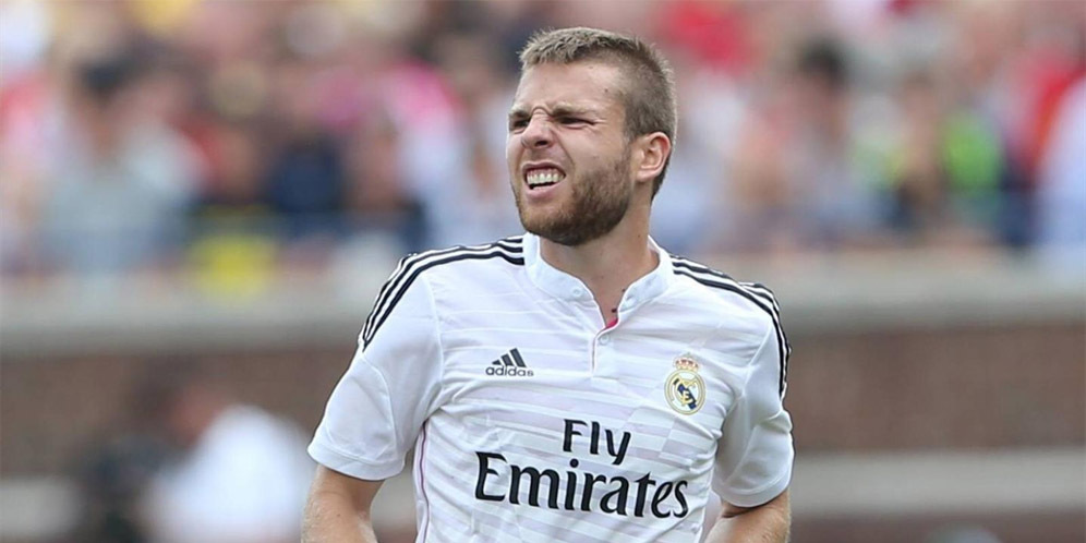 Illarramendi Siap Gantikan Modric di Madrid