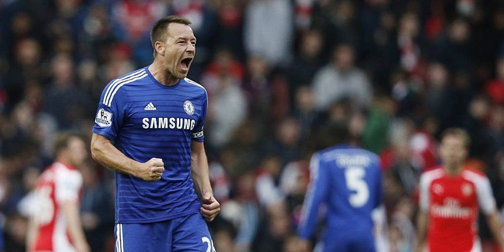 Ferdinand: Terry Pensiun, Chelsea Untung Ferdinand: Terry Pensiun, Chelsea Untung