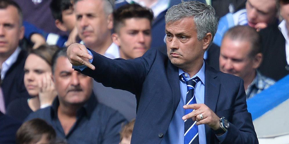 Mourinho: Mustahil Samai Prestasi Sir Alex Ferguson Mourinho: Mustahil Samai Prestasi Sir Alex Ferguson