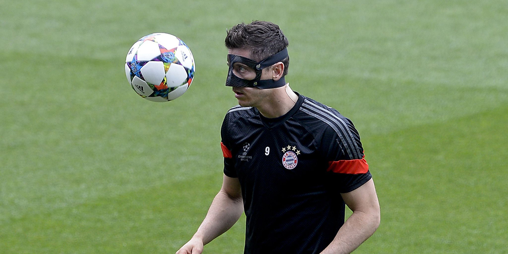 Lewandowski Bertopeng, Ini Kata Messi Lewandowski Bertopeng, Ini Kata Messi