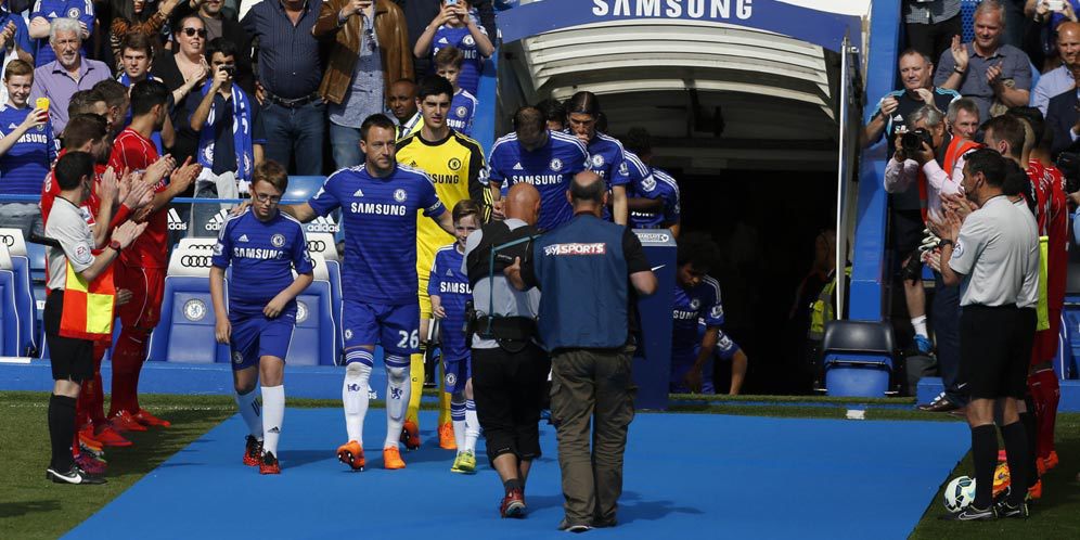 Gerrard Akui Tak Suka Berikan Guard of Honor Kepada Chelsea Gerrard Akui Tak Suka Berikan Guard of Honor Kepada Chelsea