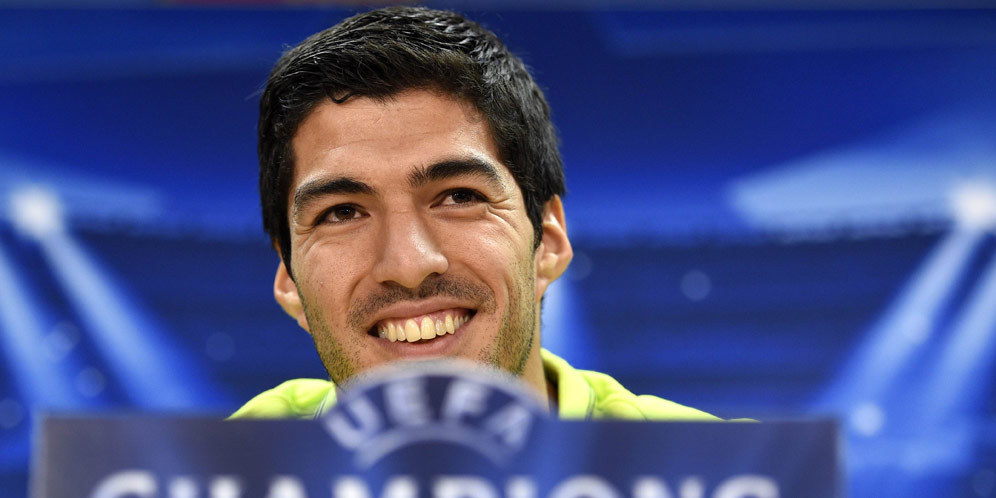 Natural, Suarez Anggap Messi Lebih Bagus dari Ronaldo Natural, Suarez Anggap Messi Lebih Bagus dari Ronaldo
