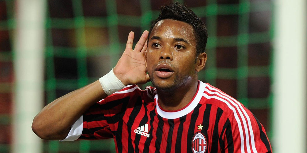 Milan Resmi Putus Kontrak Robinho