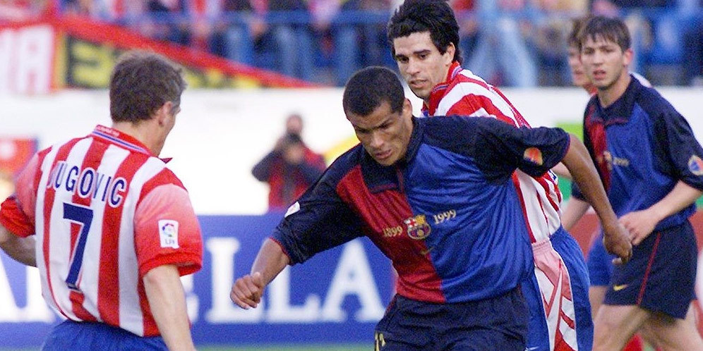 Kilas Balik Atletico vs Barcelona: Golazo Rivaldo Kilas Balik Atletico vs Barcelona: Golazo Rivaldo