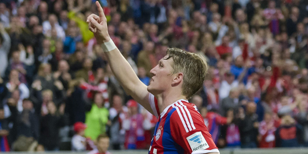Diincar MU, Guardiola Mau Schweinsteiger Bertahan di Bayern Diincar MU, Guardiola Mau Schweinsteiger Bertahan di Bayern