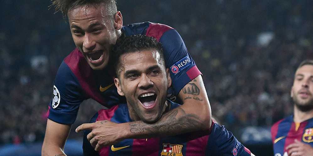 Tinggalkan Barca, Alves Tak Tertarik Gabung PSG Tinggalkan Barca, Alves Tak Tertarik Gabung PSG