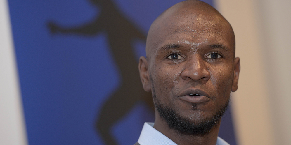 Abidal: Alves Pergi, Barca Kehilangan Bintang Besar Abidal: Alves Pergi, Barca Kehilangan Bintang Besar