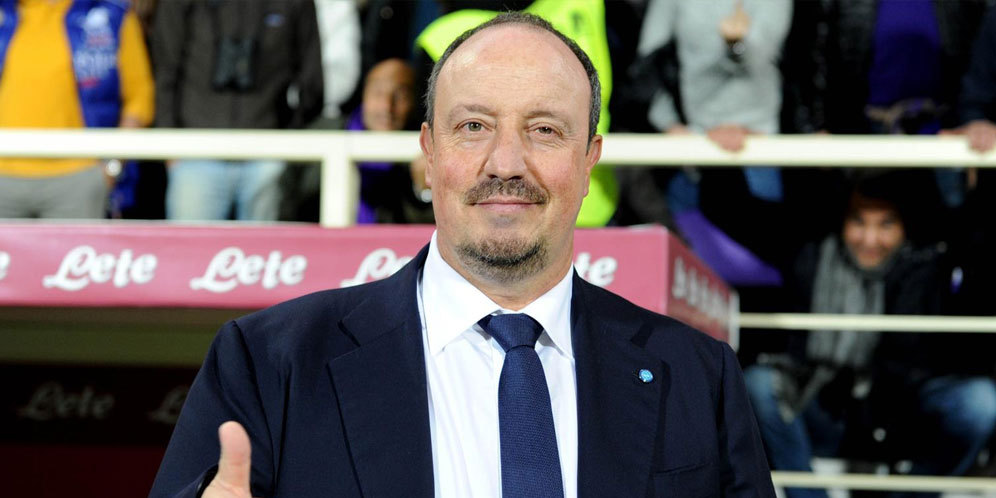 Carragher: Benitez Sudah Lama Impikan Madrid Carragher: Benitez Sudah Lama Impikan Madrid