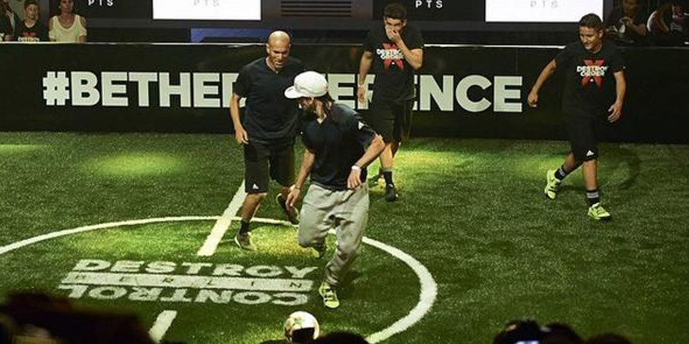 Ander Herrera & Zidane Freestyle di Berlin