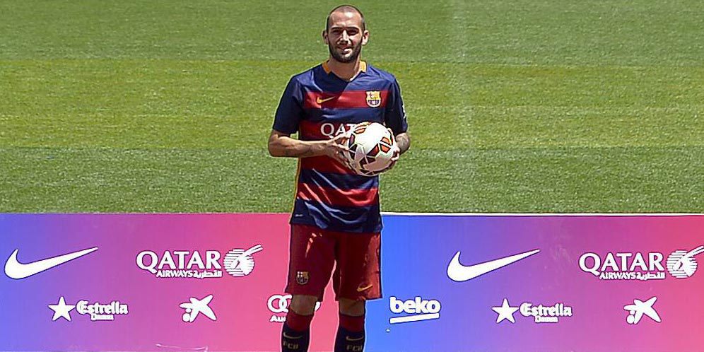 Vidal Siap Bersaing Dengan Dani Alves di Barca