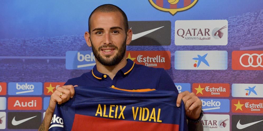 Xavi: Rela Absen Enam Bulan demi Barca, Vidal Luar Biasa Xavi: Rela Absen Enam Bulan demi Barca, Vidal Luar Biasa