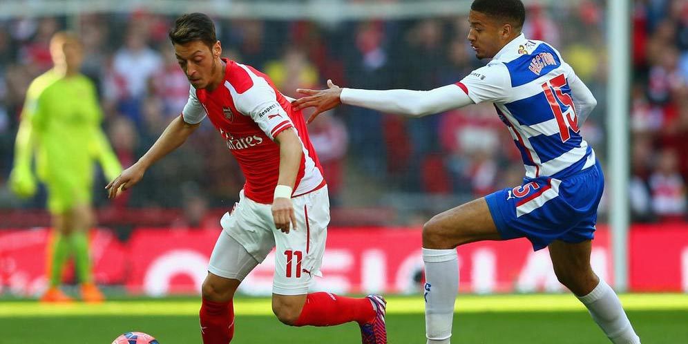 Ozil Terbantu Berkat Support Fans dan Wenger Ozil Terbantu Berkat Support Fans dan Wenger