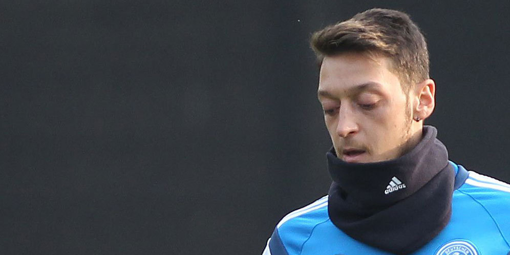 Szczesny Sebut Skill Ozil Ada di Level Yang Berbeda Szczesny Sebut Skill Ozil Ada di Level Yang Berbeda