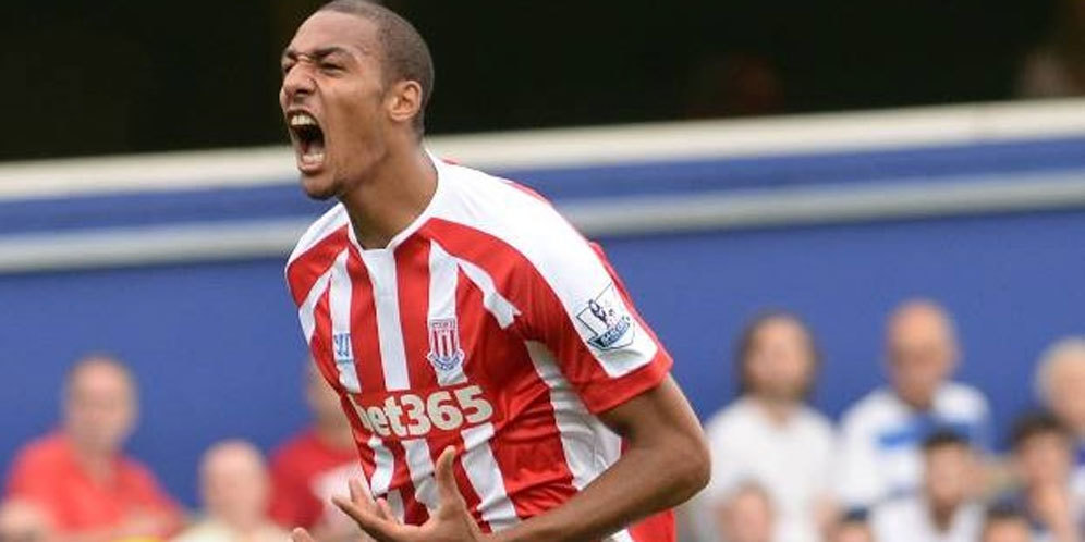Diintai Arsenal dan Liverpool, N'Zonzi Dipagari Stoke