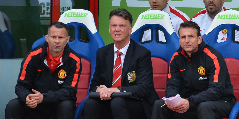 Yorke Minta Van Gaal Tambah Tiga Pemain Baru Yorke Minta Van Gaal Tambah Tiga Pemain Baru