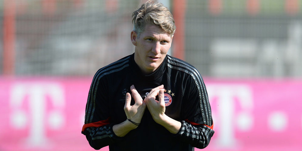 Schweinsteiger Tergoda Pindah ke MU Schweinsteiger Tergoda Pindah ke MU