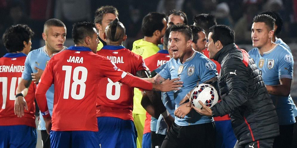 Lecehkan Cavani, Jara Hanya Dihukum Tiga Laga Lecehkan Cavani, Jara Hanya Dihukum Tiga Laga