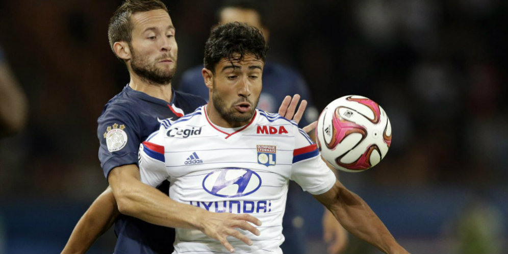 Lyon Perpanjang 3 Bintang Mereka Lyon Perpanjang 3 Bintang Mereka