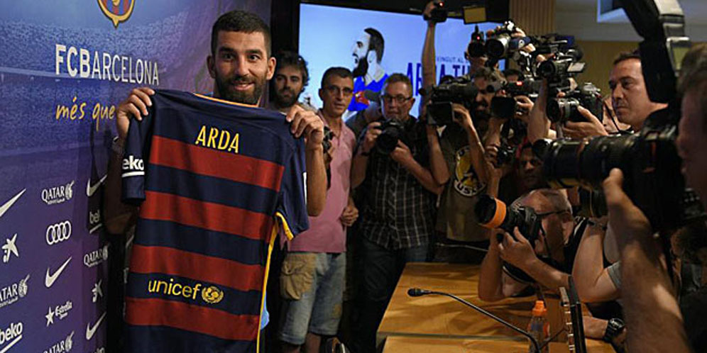 Turan: Saya Tak Bisa Gantikan Peran Xavi Turan: Saya Tak Bisa Gantikan Peran Xavi