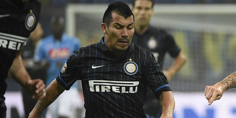 Medel Siap Hengkang ke Liverpool Medel Siap Hengkang ke Liverpool