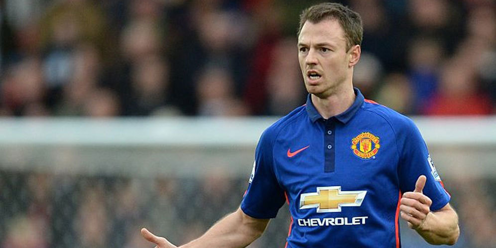 Manchester United Persilahkan Evans Pergi Manchester United Persilahkan Evans Pergi