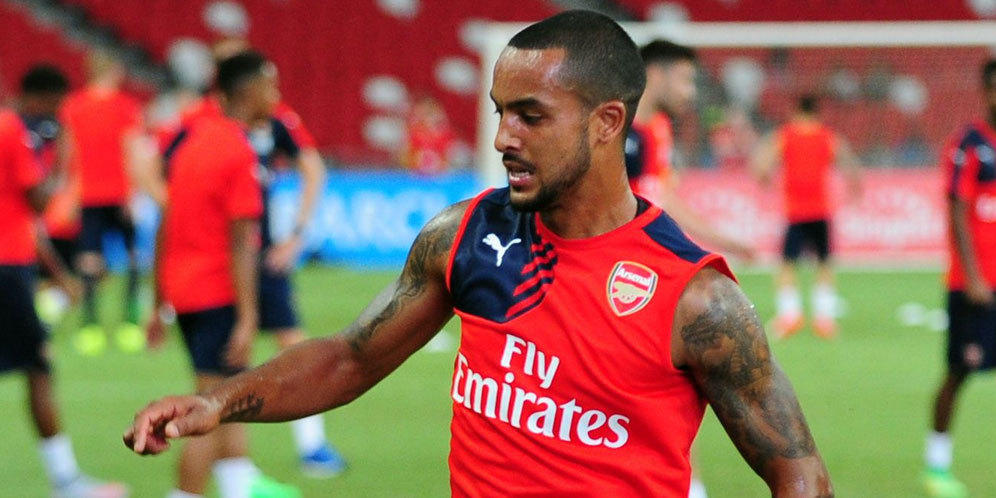 Theo Walcott Setujui Kontrak Baru Di Arsenal Theo Walcott Setujui Kontrak Baru Di Arsenal
